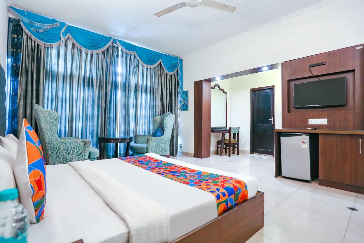 Hotel Fabexpress Lloyd House Nowe Delhi Zewnętrze zdjęcie