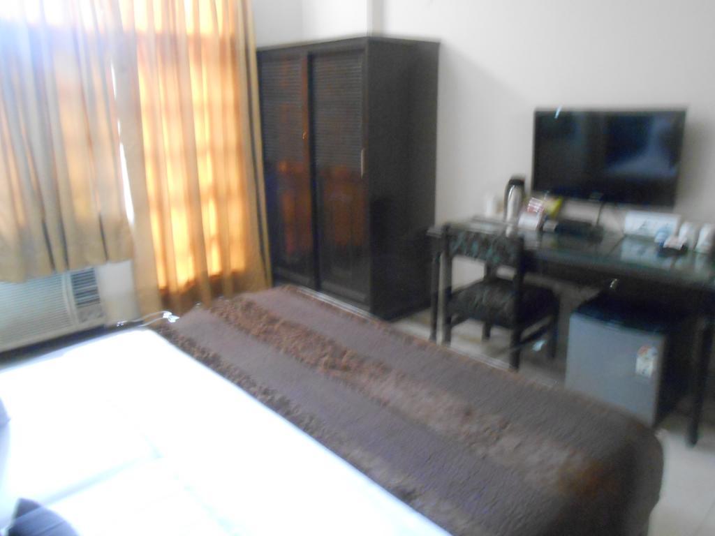 Hotel Fabexpress Lloyd House Nowe Delhi Zewnętrze zdjęcie