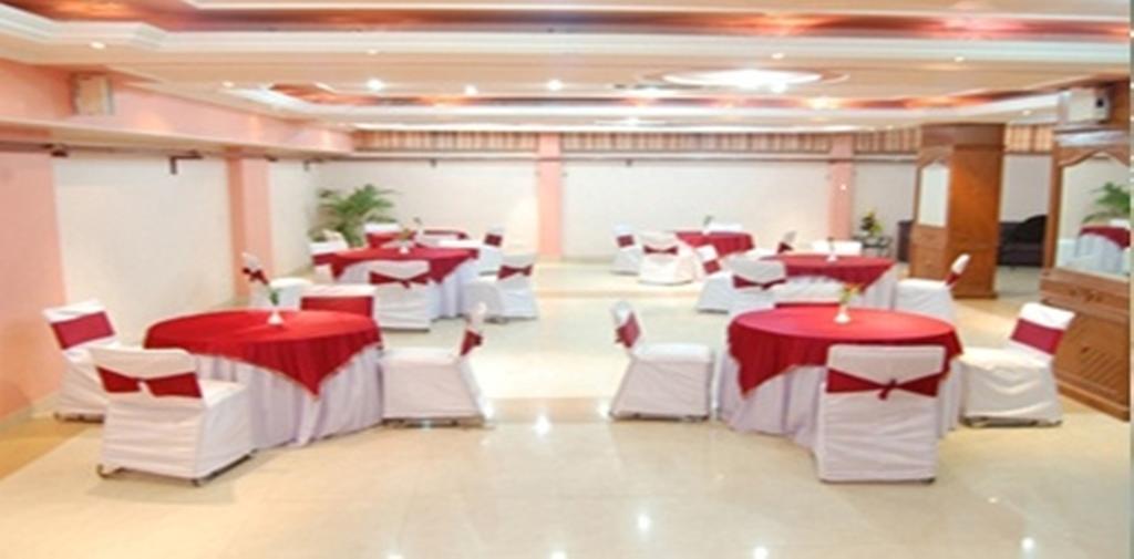 Hotel Fabexpress Lloyd House Nowe Delhi Zewnętrze zdjęcie