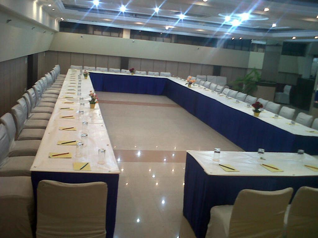 Hotel Fabexpress Lloyd House Nowe Delhi Zewnętrze zdjęcie